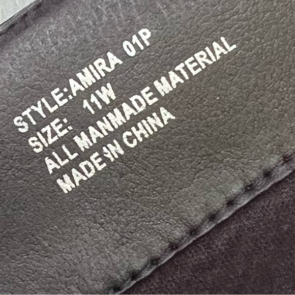 Tall black boots,low heel - Picture 7 of 7